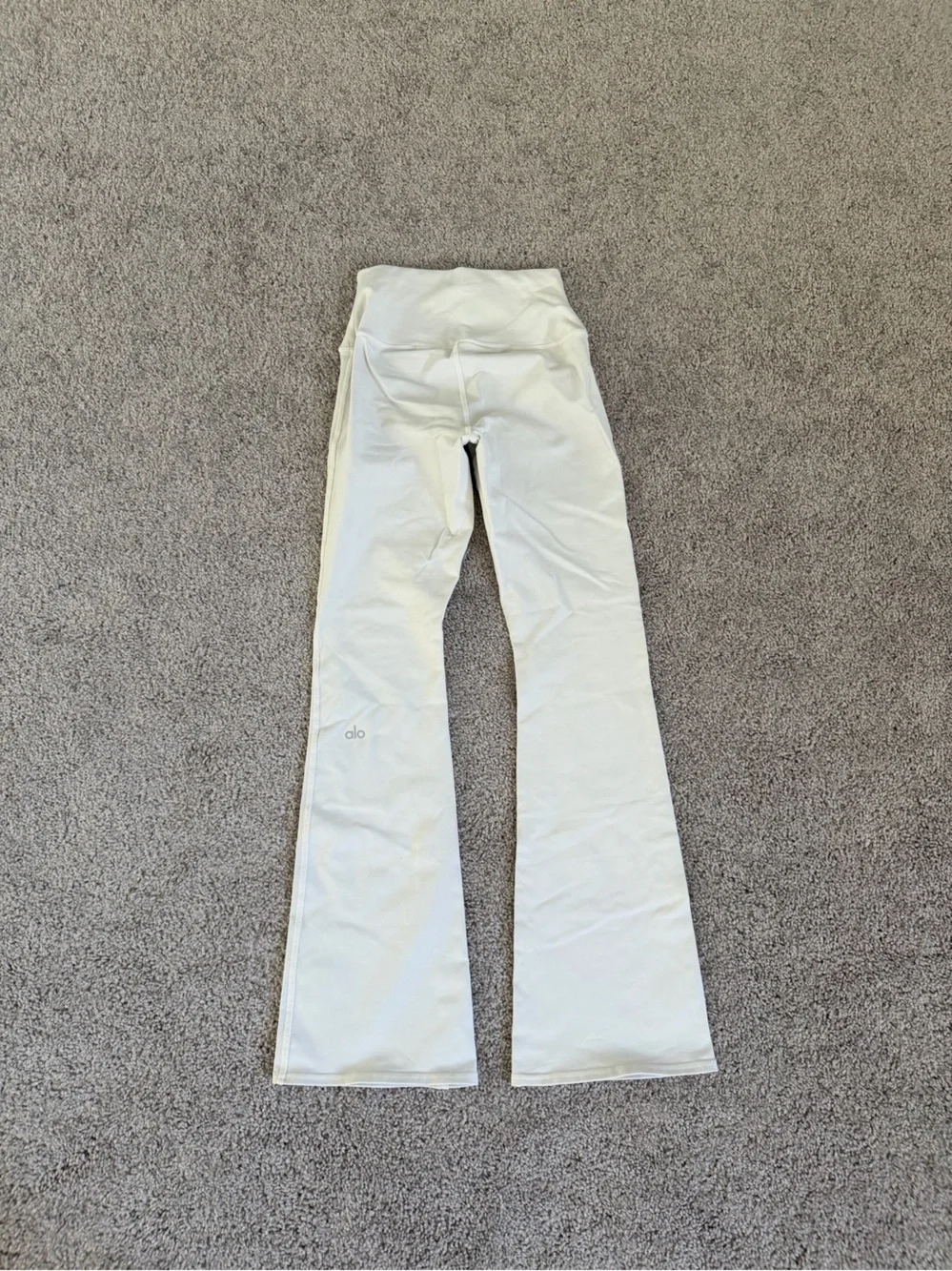 ALO Yoga leggings - Picture 3 of 3